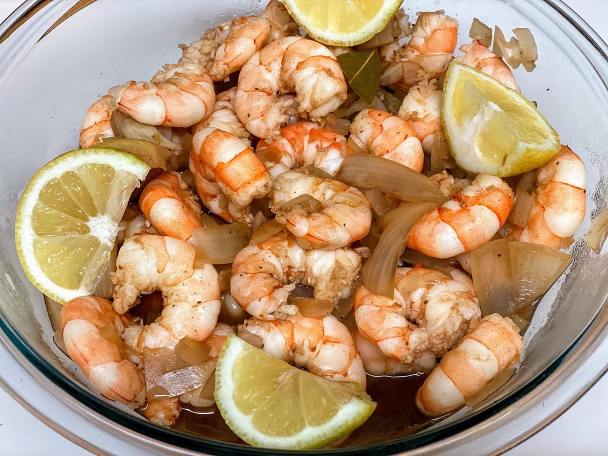 Learn how to cook prawns easily for your Guest
