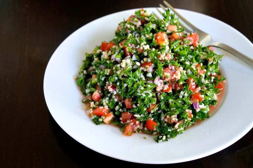 Tabbouleh : the Lebanese salad with couscous, tomato and mint