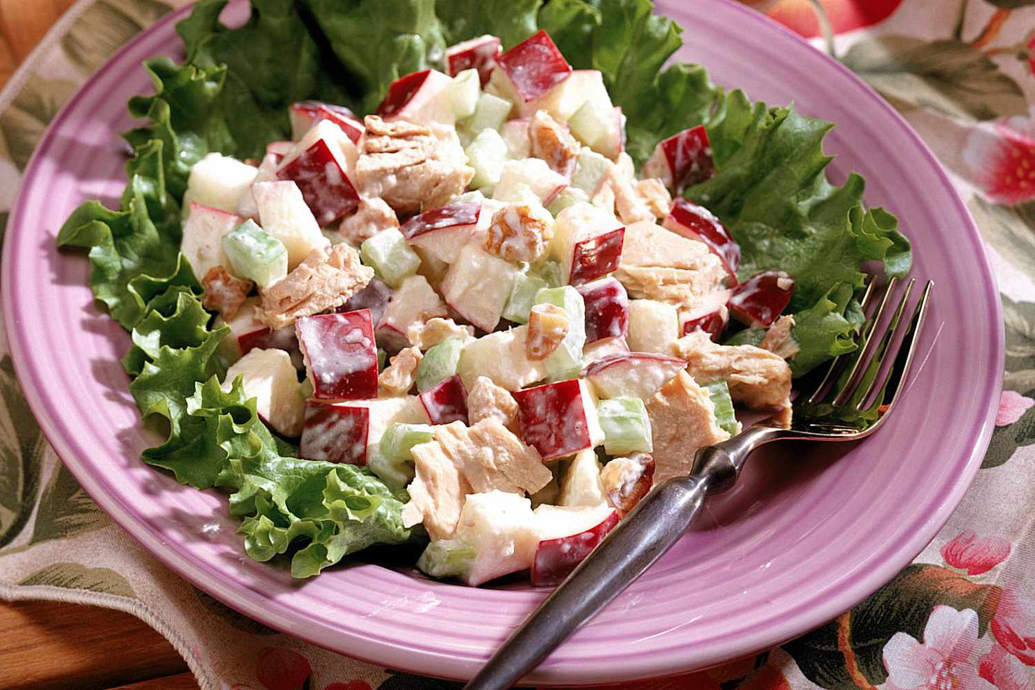 Must Enjoy these Chicken and apple salad with honey vinaigrette